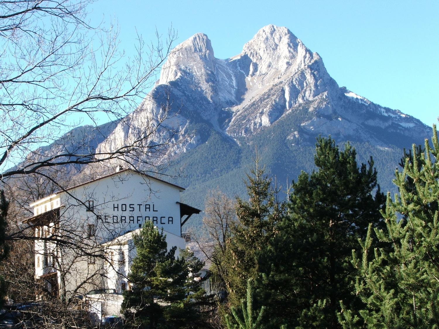 Hostal Pedraforca Saldes Exterior photo