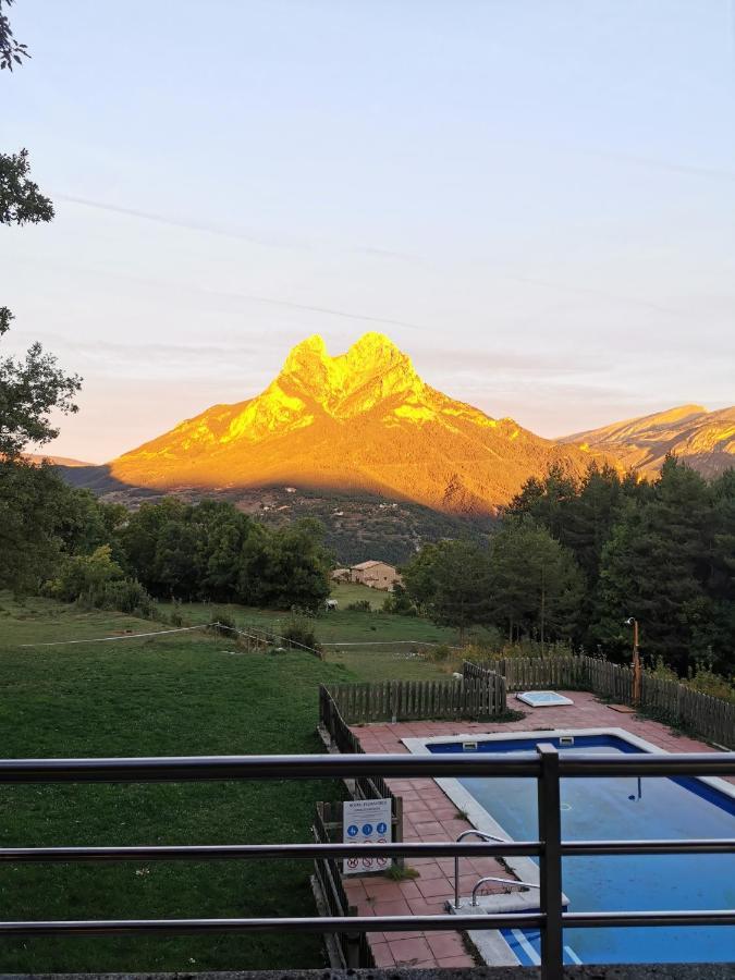 Hostal Pedraforca Saldes Exterior photo